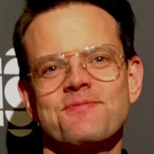 تصویر هنرمند Rob Tinkler