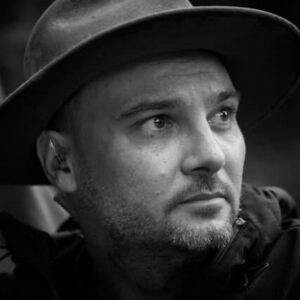 تصویر هنرمند Lachlan Milne