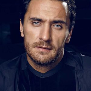 تصویر هنرمند Firat Celik