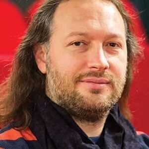 تصویر هنرمند Özcan Vardar