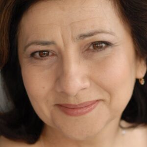 تصویر هنرمند Isabel Dos Santos