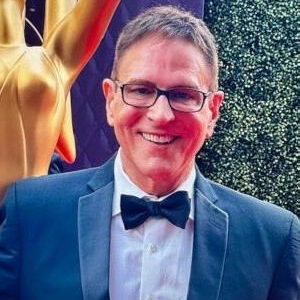 تصویر هنرمند Robert J. Ulrich