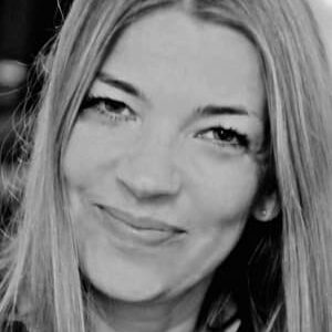 تصویر هنرمند Corinne Bruand