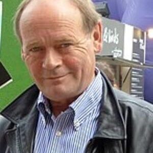 تصویر هنرمند John Lloyd