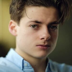 تصویر هنرمند Louis Ashbourne Serkis