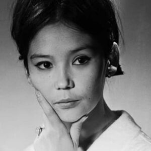 تصویر هنرمند Natalya Arinbasarova