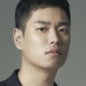 تصویر هنرمند Lee Kyo-yeob