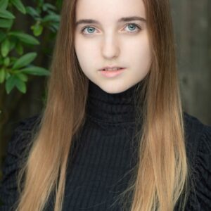 تصویر هنرمند Tegan Grace Muggeridge