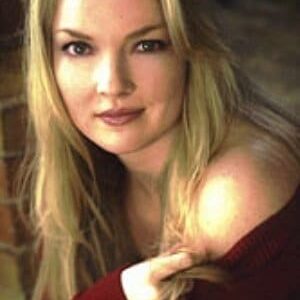 تصویر هنرمند Angela Vint