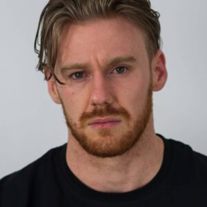 تصویر هنرمند Michael Coward