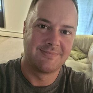 تصویر هنرمند Brandon Rhiness