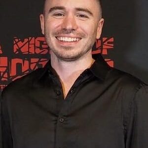 تصویر هنرمند Sam Curtain