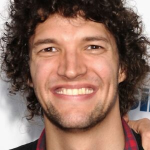 تصویر هنرمند Luke Smallbone