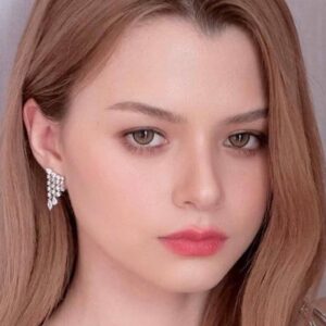 تصویر هنرمند Rebecca Patricia Armstrong