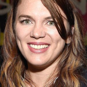 تصویر هنرمند Hannah Macpherson