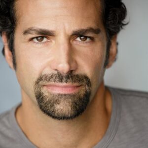 تصویر هنرمند Elijah Alexander