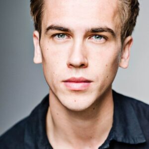 تصویر هنرمند Jackson Bews