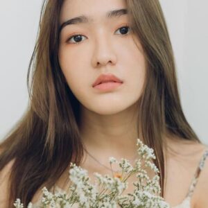 تصویر هنرمند Jennis Oprasert