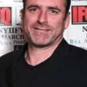 تصویر هنرمند Stuart Alson