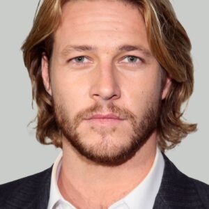تصویر هنرمند Luke Bracey