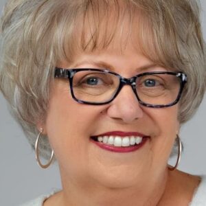 تصویر هنرمند Karen Dionne