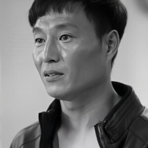 تصویر هنرمند Kang Young-muk