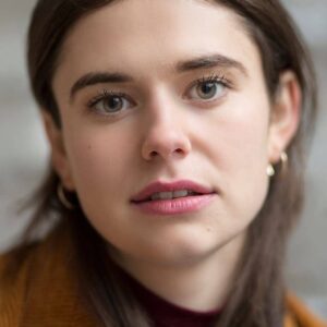 تصویر هنرمند Alison Oliver