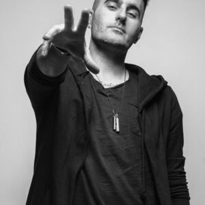 تصویر هنرمند Nick Kozakis