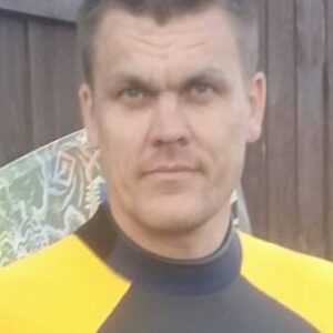 تصویر هنرمند Mikhail Antonov