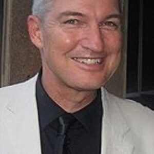 تصویر هنرمند Neil McCarthy