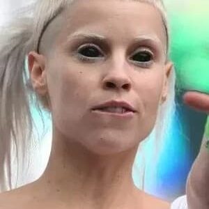 تصویر هنرمند Yo-Landi Visser