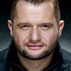 تصویر هنرمند Craig Carr