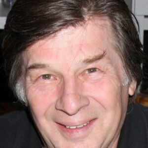 تصویر هنرمند John Otrin