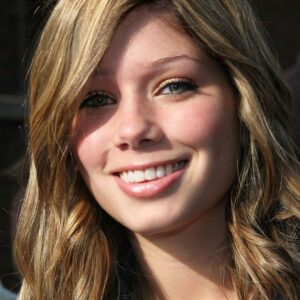 تصویر هنرمند Nikki Sanderson