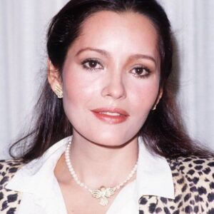 تصویر هنرمند Barbara Carrera