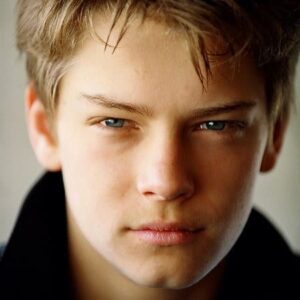 تصویر هنرمند Oliver Adams