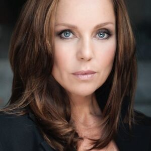 تصویر هنرمند Sarah-Jane Redmond