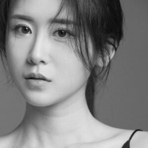 تصویر هنرمند Yu Yeon-Su