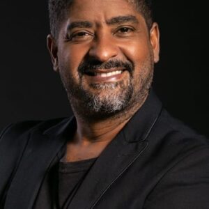 تصویر هنرمند Raúl Rosário