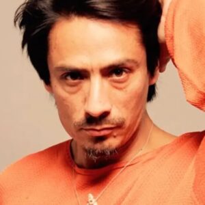 تصویر هنرمند Roberto Peralta