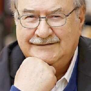 تصویر هنرمند Antonio Skármeta