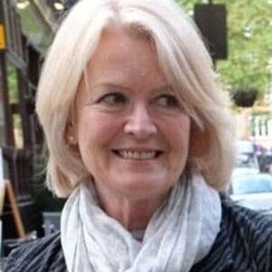 تصویر هنرمند Judy Loe