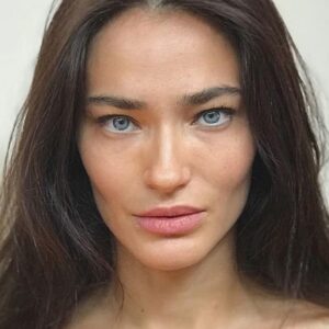 تصویر هنرمند Saadet Işıl Aksoy