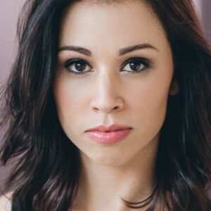 تصویر هنرمند Julia Dyan-Porter