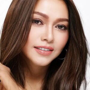 تصویر هنرمند Wipawee Charoenpura