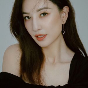 تصویر هنرمند Yumiko Cheng