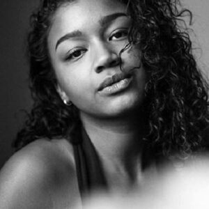 تصویر هنرمند Zoë Love Smith