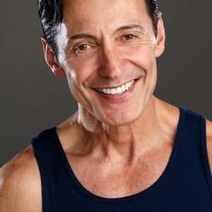 تصویر هنرمند Vic Trevino