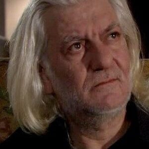 تصویر هنرمند Nihat İleri