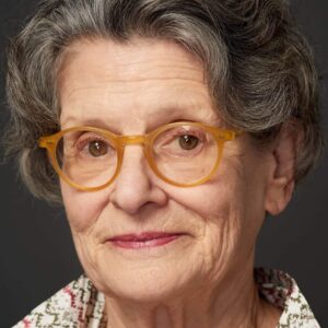 تصویر هنرمند Mary Louise Wilson